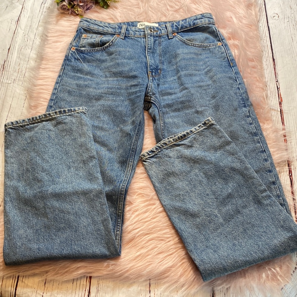 Zara The Mid Waist Straight Jeans sz 6